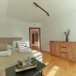 Misty Mountain Retreat *