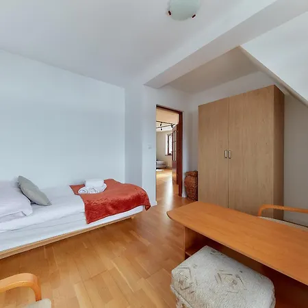 Misty Mountain Retreat Apartment