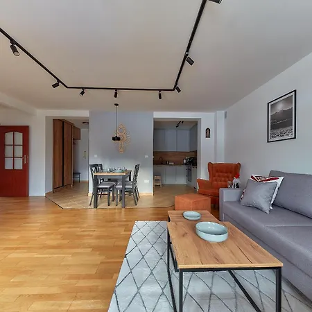 Misty Mountain Retreat Apartment *